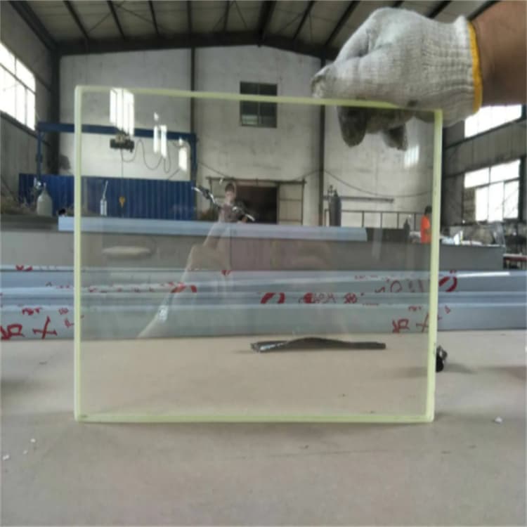 定做铅玻璃20mm厚的基地