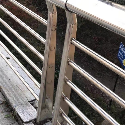 道路隔离护栏老品牌