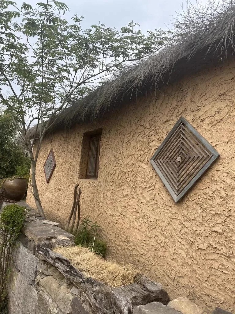 仿夯土稻草漆厂家#夯土墙面漆#仿泥巴墙涂料#稻草漆厂家